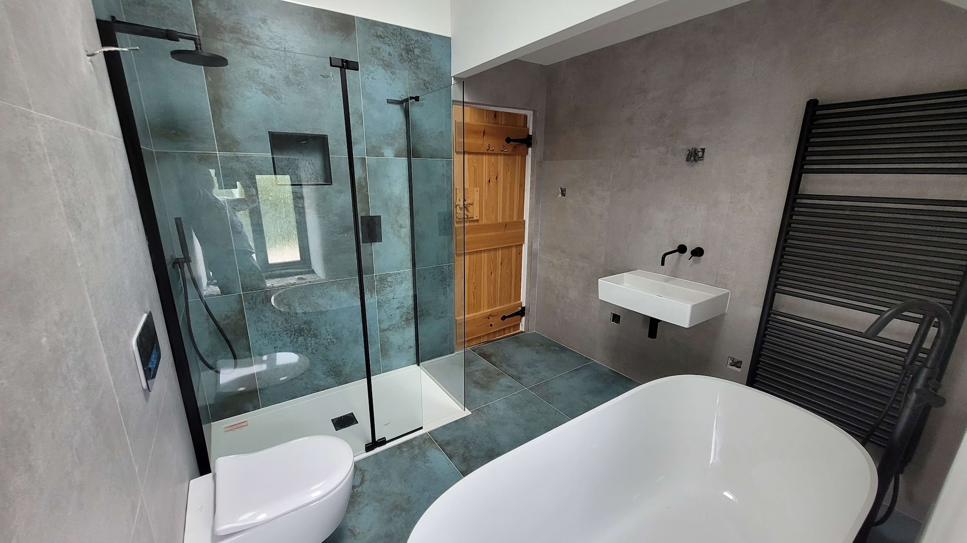 Alan Gregory Tiling Services — Photos 4